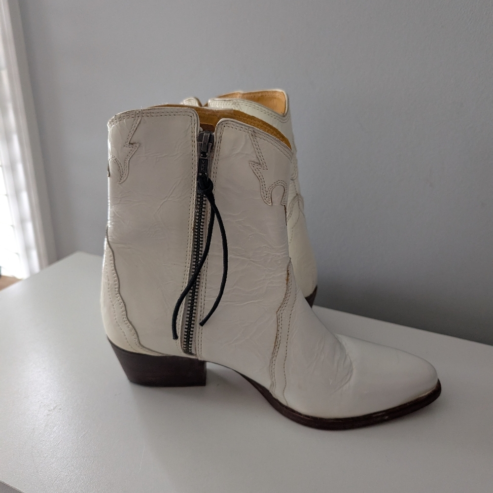 Free People Western Ankle Boots Size 37 Cream Leather Side Zip New Frontier - Picture 7 of 8